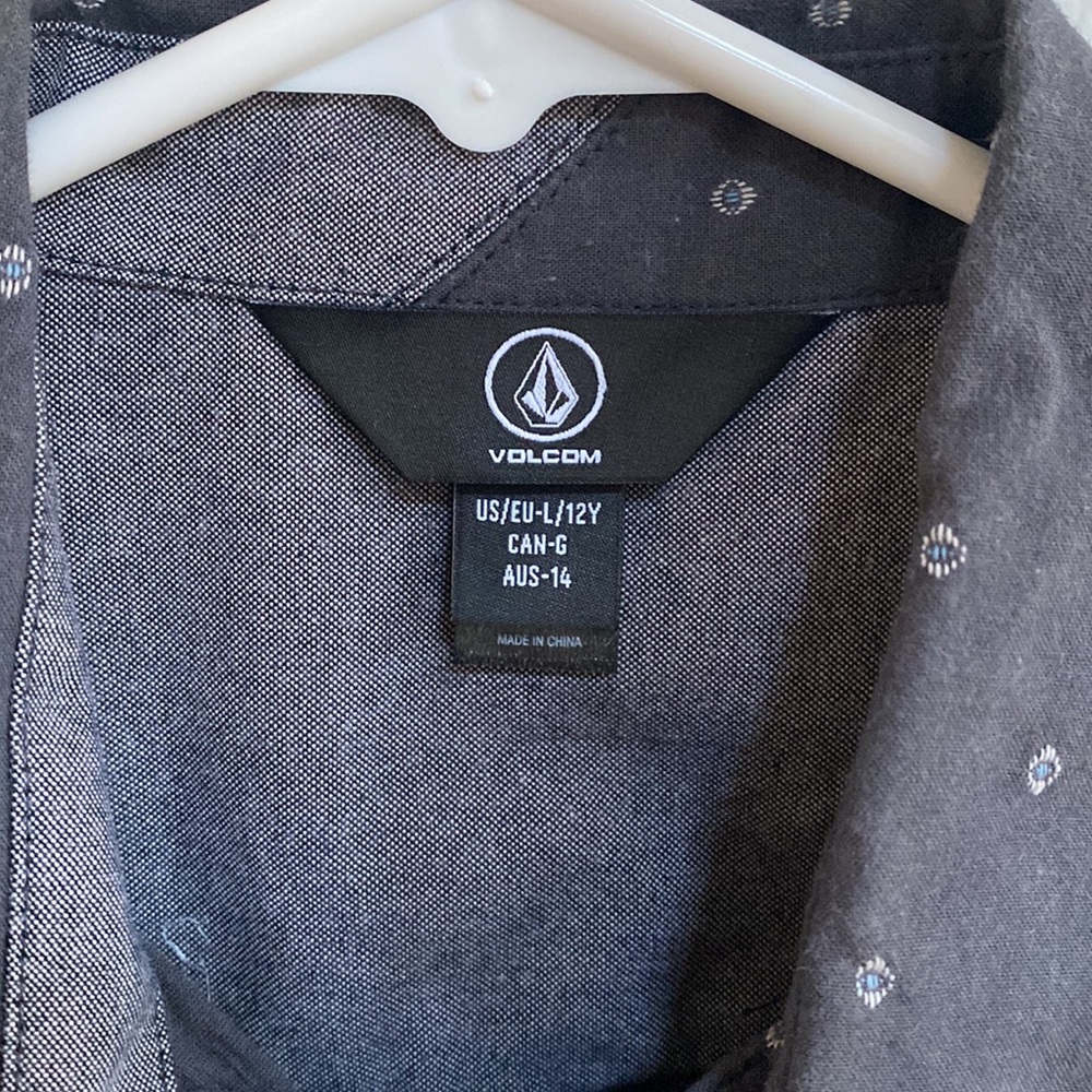 Volcom Button Down - Picture 5 of 5